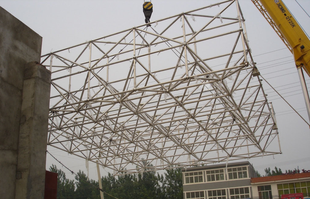 嘉峪关不锈钢门头网架安装